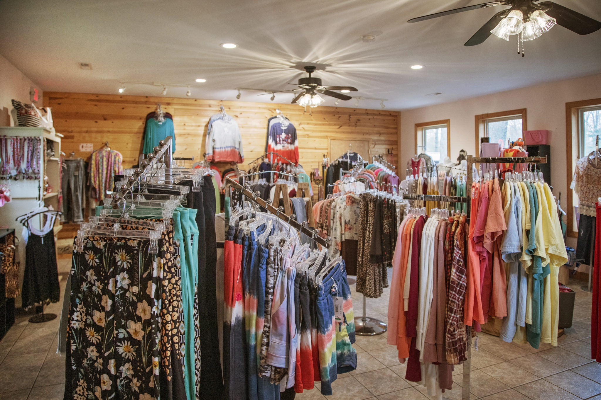 YOUnique Boutique Dove's Village